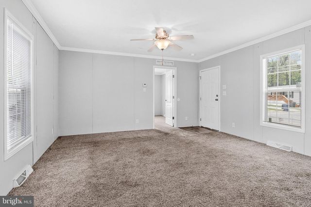 9500 BEECH PARK ST, Capitol Heights, MD 20743