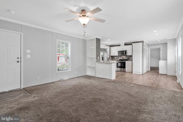 9500 BEECH PARK ST, Capitol Heights, MD 20743