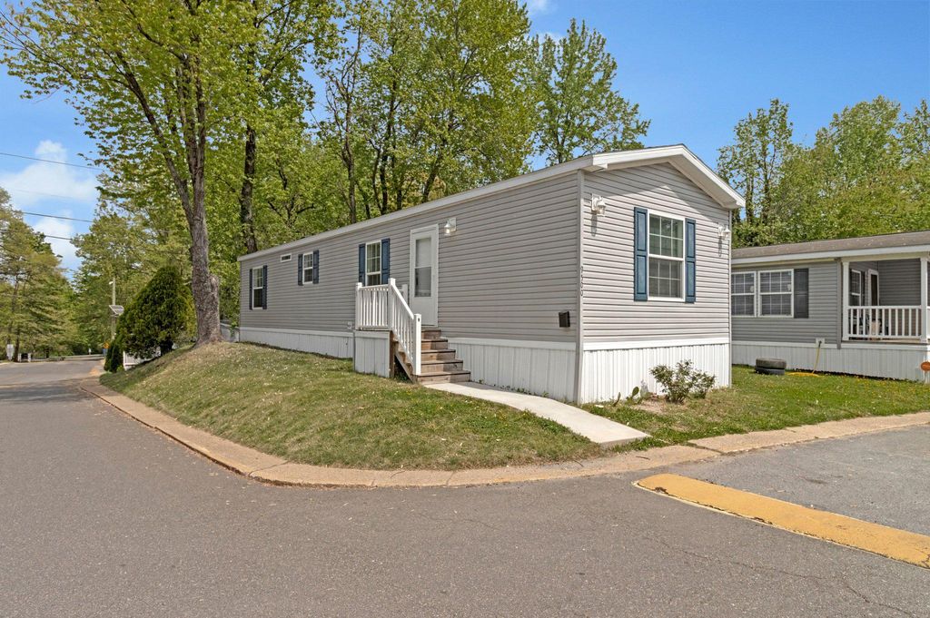 9500 BEECH PARK ST, Capitol Heights, MD 20743