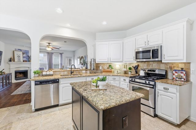 11909 Sundog Way, Fort Worth, TX 76244