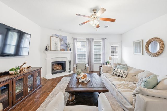 11909 Sundog Way, Fort Worth, TX 76244