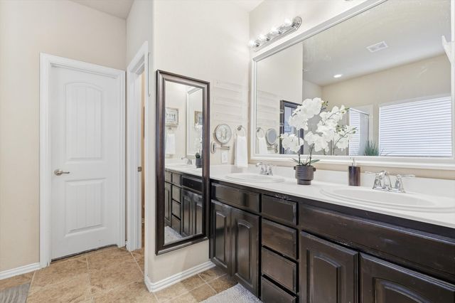 11909 Sundog Way, Fort Worth, TX 76244