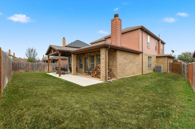 11909 Sundog Way, Fort Worth, TX 76244