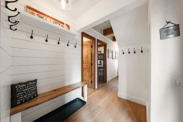 5085 Gold Bend, Truckee, CA 96161