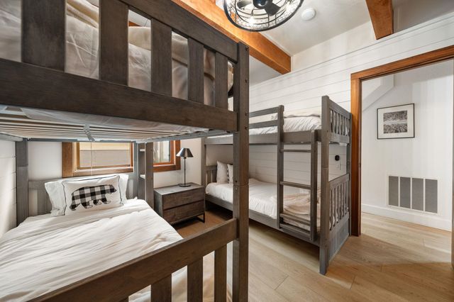 5085 Gold Bend, Truckee, CA 96161