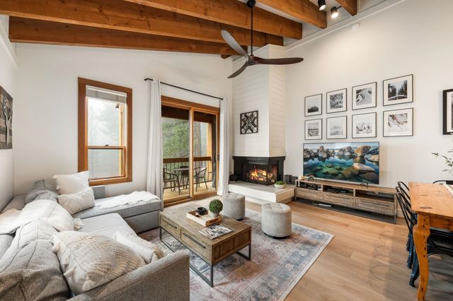 5085 Gold Bend, Truckee, CA 96161