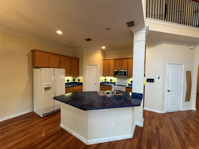 3721 Vienna Street, Irving, TX 75038