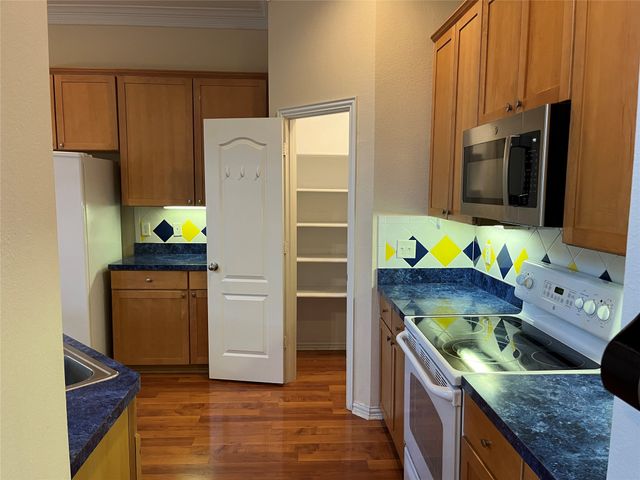 3721 Vienna Street, Irving, TX 75038