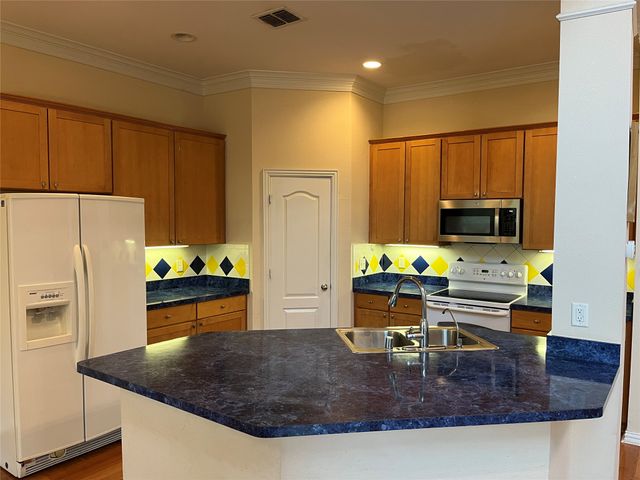 3721 Vienna Street, Irving, TX 75038