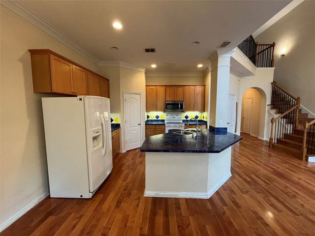 3721 Vienna Street, Irving, TX 75038