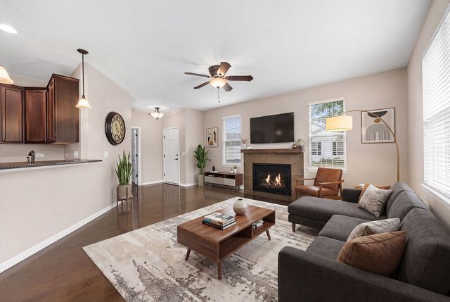 1753 Hannah Lane 1753, Pingree Grove, IL 60140