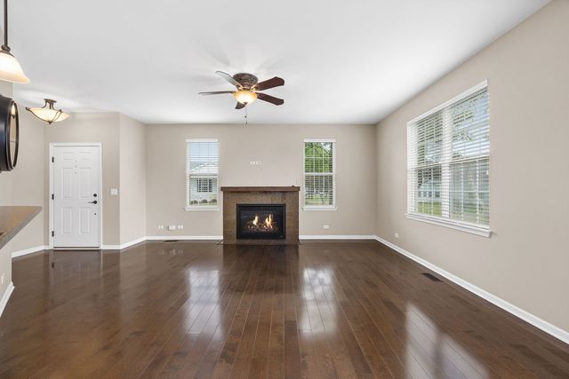 1753 Hannah Lane 1753, Pingree Grove, IL 60140