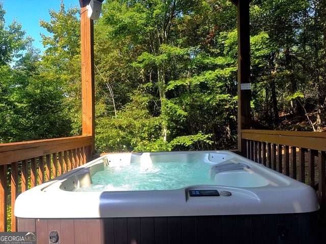 57 Yellow Rock Road, Cleveland, GA 30528