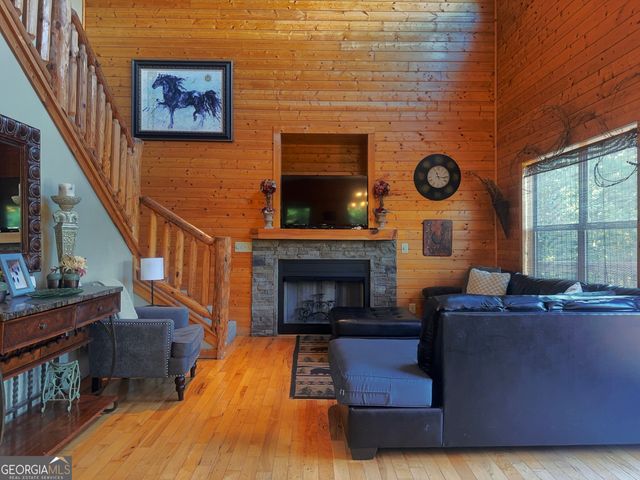 57 Yellow Rock Road, Cleveland, GA 30528