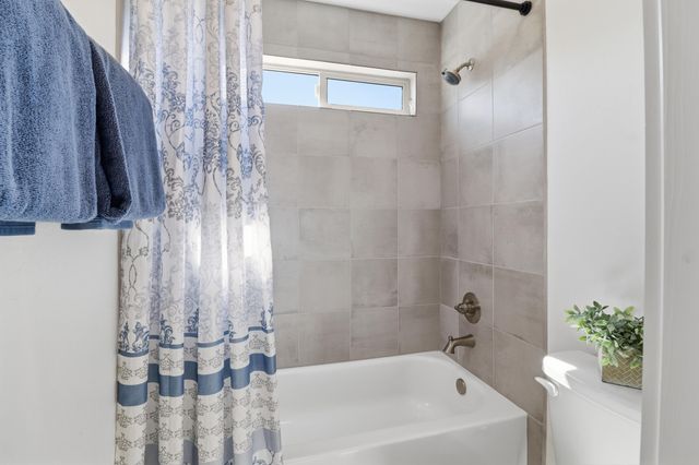 7309 Kodiak Road NE, Rio Rancho, NM 87144