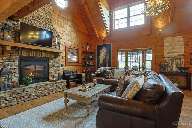 6077 Gray Road, Fairfield, OH 45014