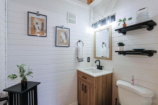 6077 Gray Road, Fairfield, OH 45014