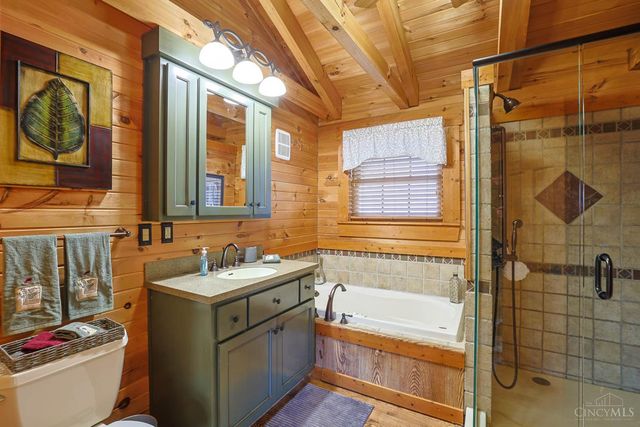 6077 Gray Road, Fairfield, OH 45014