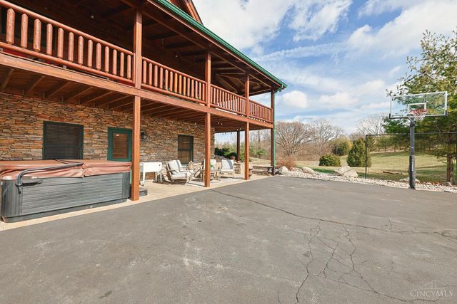 6077 Gray Road, Fairfield, OH 45014