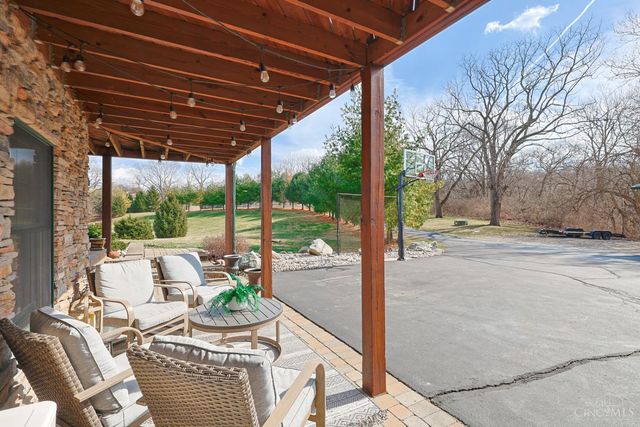 6077 Gray Road, Fairfield, OH 45014