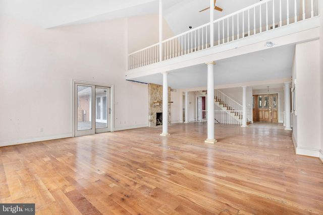 9 WALNUT RIDGE RD, Wilmington, DE 19807