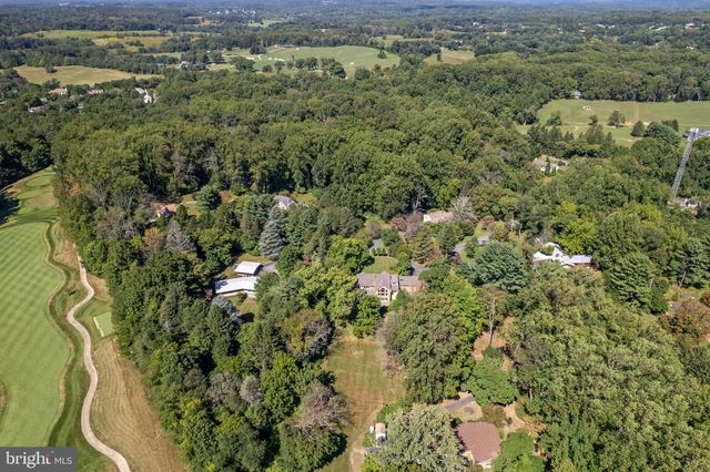 9 WALNUT RIDGE RD, Wilmington, DE 19807