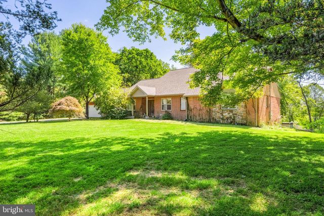 9 WALNUT RIDGE RD, Wilmington, DE 19807