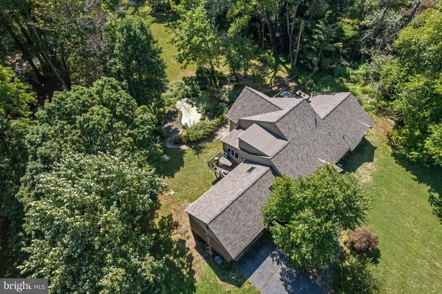9 WALNUT RIDGE RD, Wilmington, DE 19807
