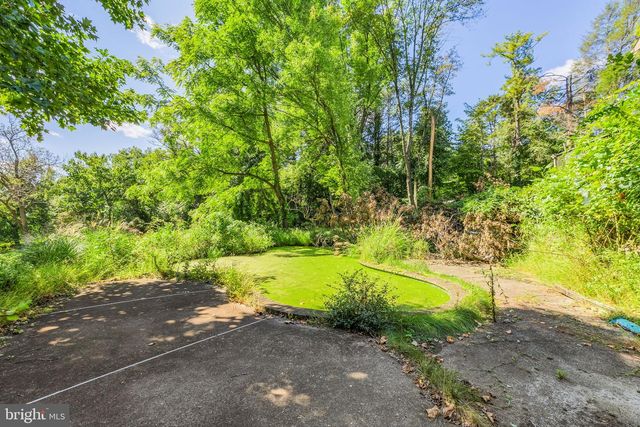 9 WALNUT RIDGE RD, Wilmington, DE 19807