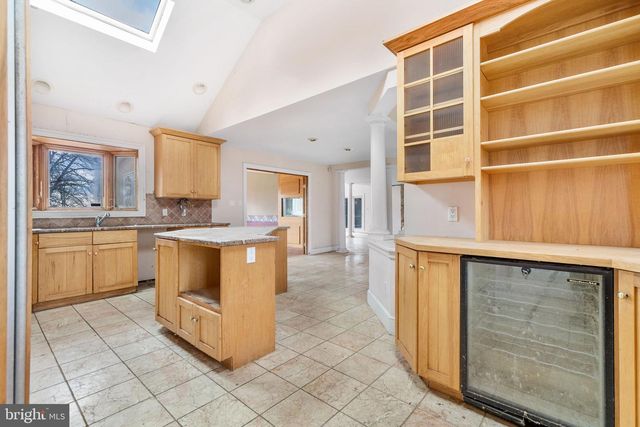 9 WALNUT RIDGE RD, Wilmington, DE 19807