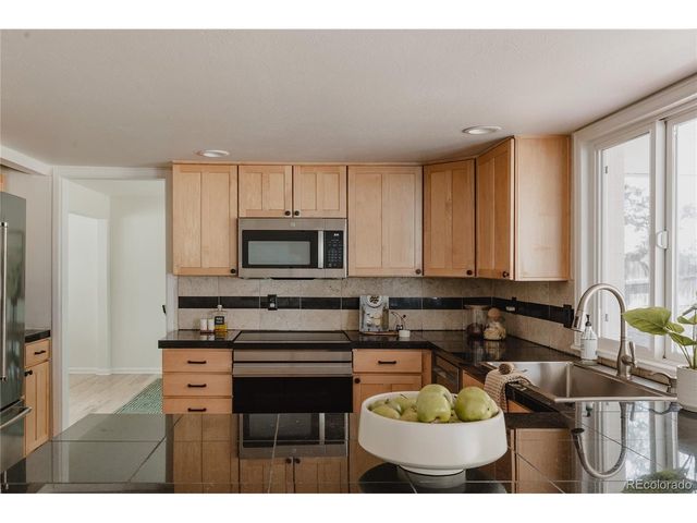 7015 E Euclid Dr, Centennial, CO 80111