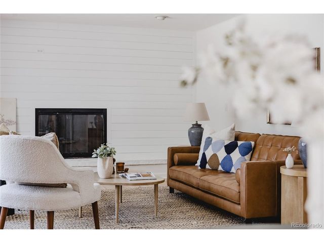 7015 E Euclid Dr, Centennial, CO 80111