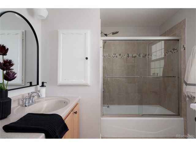 7015 E Euclid Dr, Centennial, CO 80111