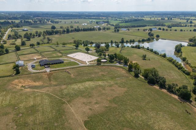 687 Carrick Pike, Georgetown, KY 40324