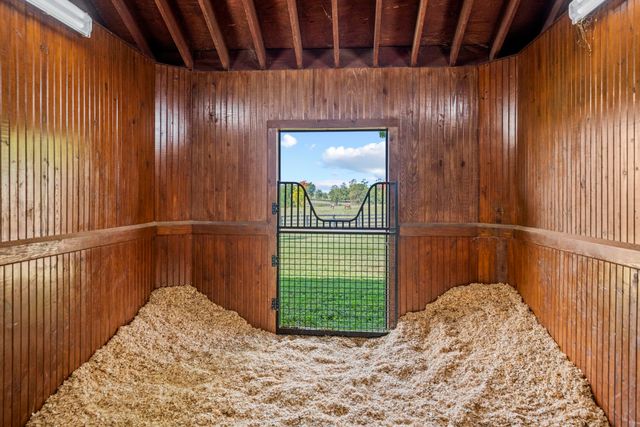 687 Carrick Pike, Georgetown, KY 40324