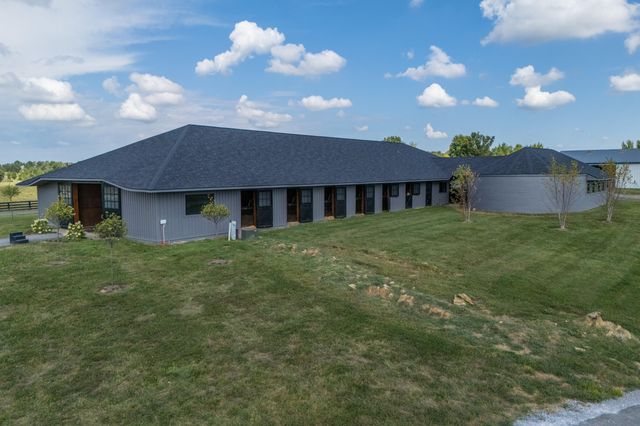 687 Carrick Pike, Georgetown, KY 40324