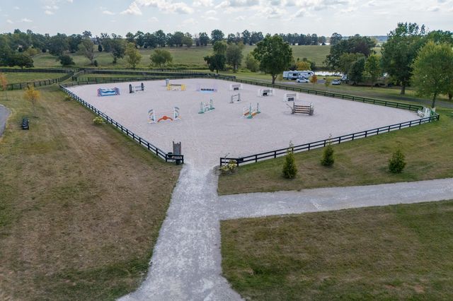 687 Carrick Pike, Georgetown, KY 40324