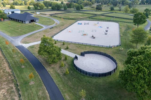 687 Carrick Pike, Georgetown, KY 40324