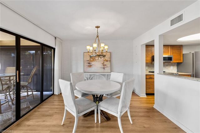 6710 Pelican Bay BLVD 422, Naples, FL 34108