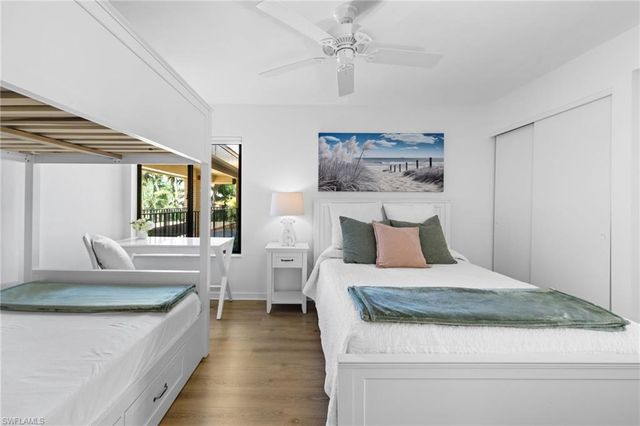 6710 Pelican Bay BLVD 422, Naples, FL 34108