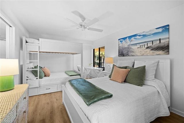 6710 Pelican Bay BLVD 422, Naples, FL 34108