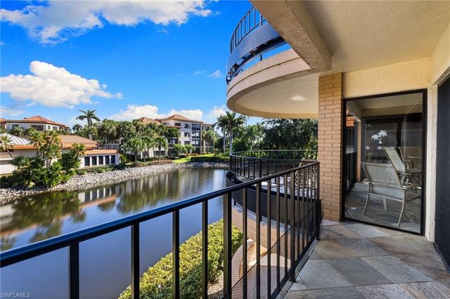 6710 Pelican Bay BLVD 422, Naples, FL 34108