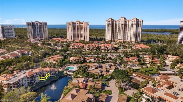 6710 Pelican Bay BLVD 422, Naples, FL 34108