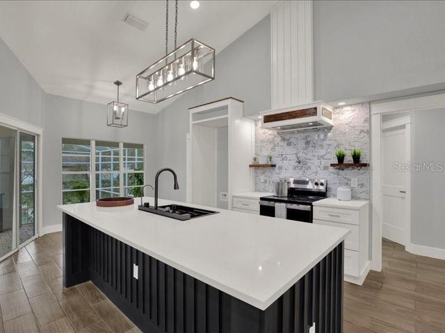 5304 PATRICIA PLACE, Weeki Wachee, FL 34607