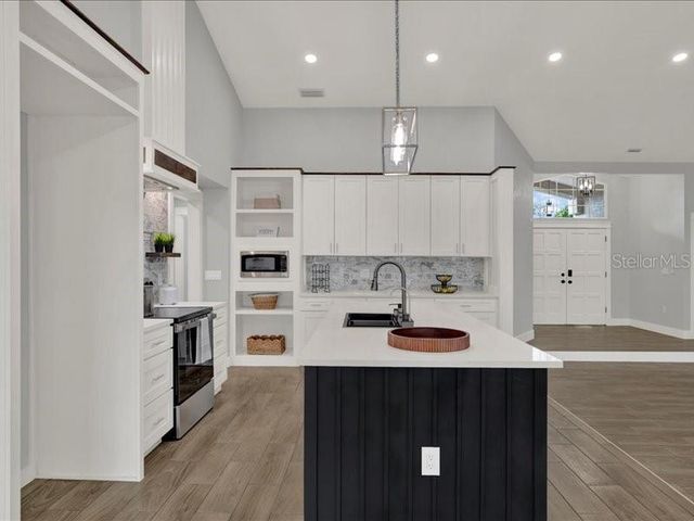 5304 PATRICIA PLACE, Weeki Wachee, FL 34607