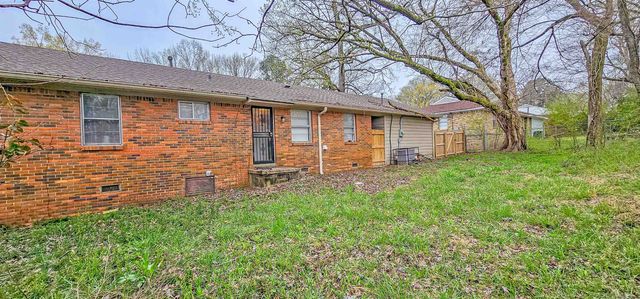 2380 HILLSIDE AVE, Memphis, TN 38127