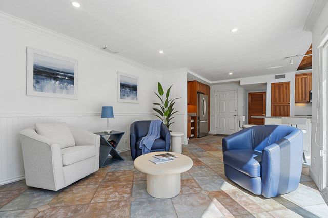 102 W Sandpiper Circle, Jupiter, FL 33477