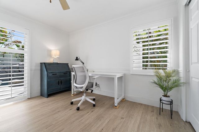 102 W Sandpiper Circle, Jupiter, FL 33477