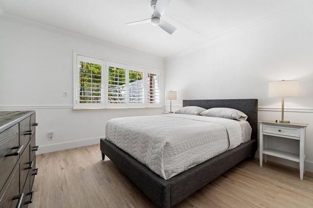 102 W Sandpiper Circle, Jupiter, FL 33477