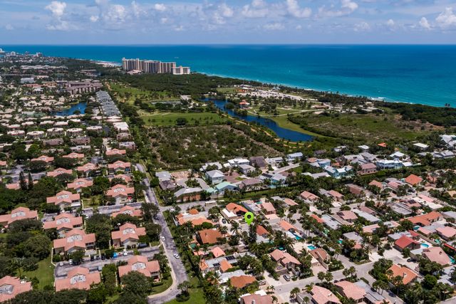 102 W Sandpiper Circle, Jupiter, FL 33477